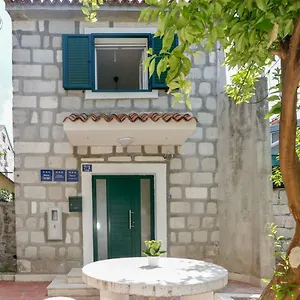 And Stone House Apartman Split